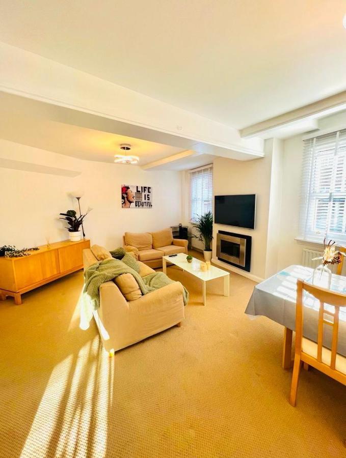 The Vista Apartment Лондон Екстериор снимка