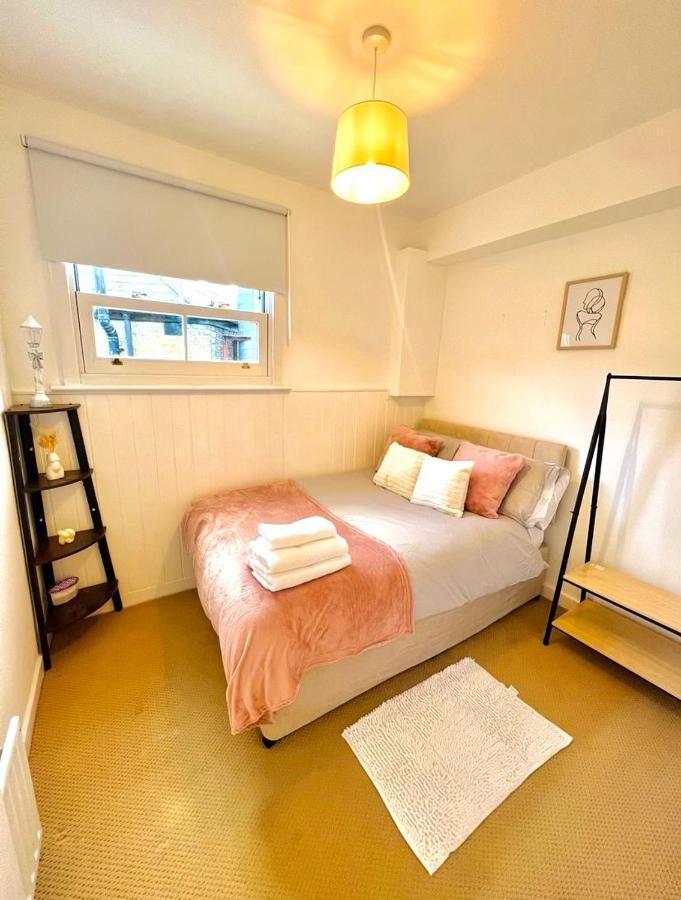 The Vista Apartment Лондон Екстериор снимка